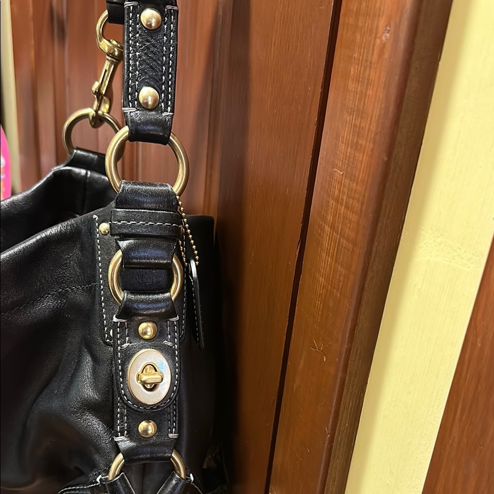 Coach Carly Purse Duffle Sac Bag in Black Leather NWOT - Picture 5 of 6